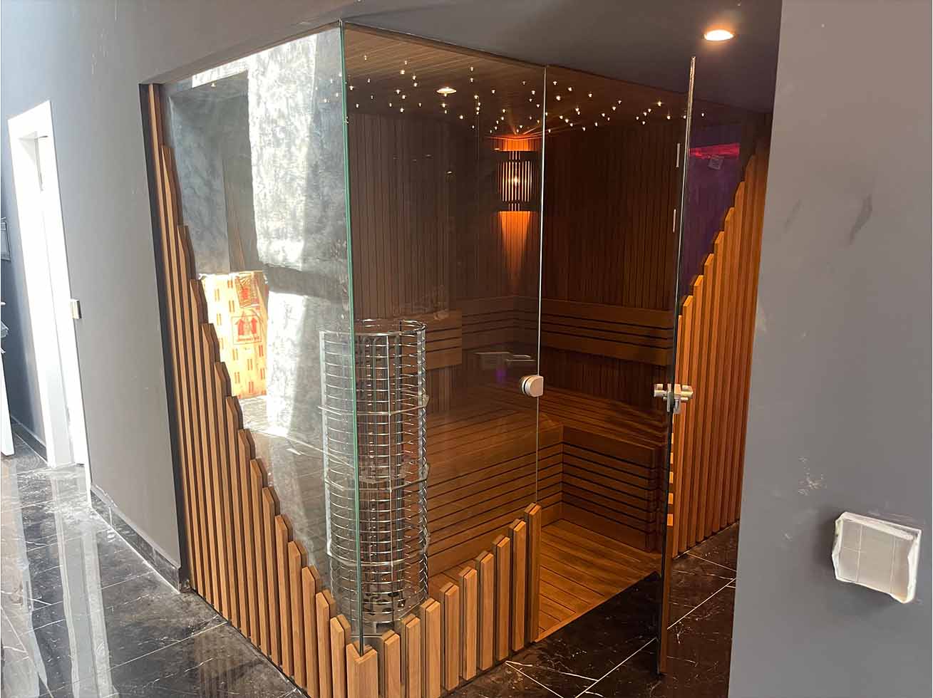 Amsterdam's Stylish Oasis: Design Sauna for Urban Relaxation